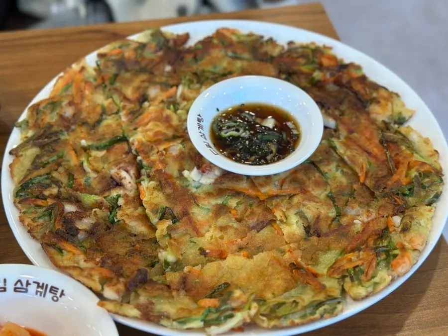 해물이 넉넉한 해물파전