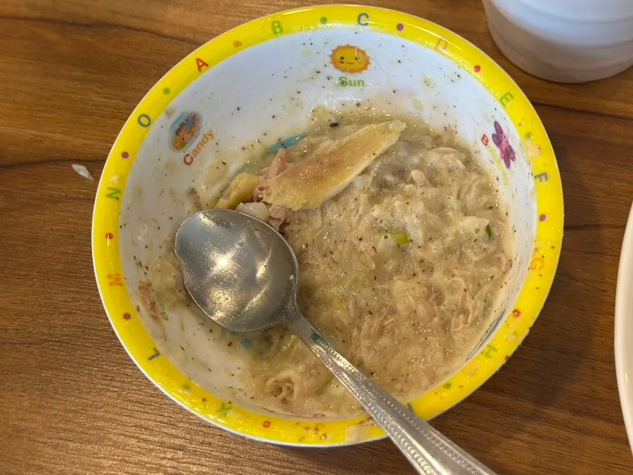 아기와 함께 먹기 좋은 삼계탕 한 그릇