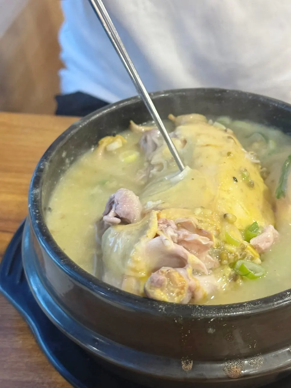 걸쭉한 녹두삼계탕 국물