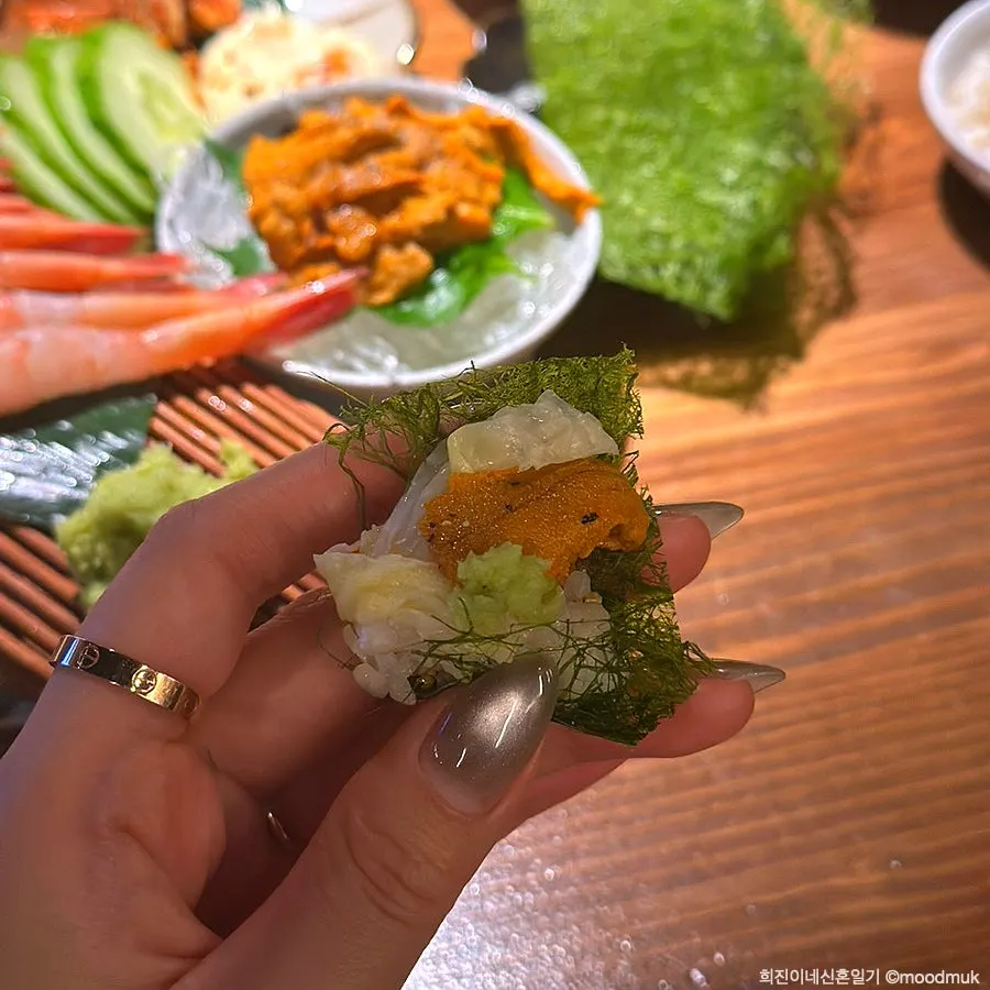 Gimbap made with gamtae, rice, sweet shrimp and uni