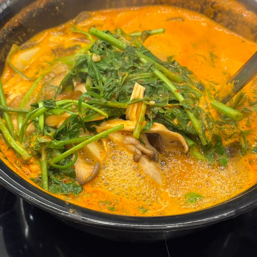 Shabu-shabu beef before going into the pot