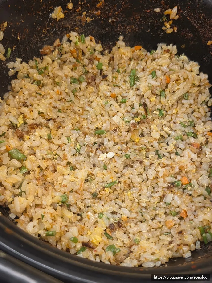 Fried rice pressed down and brought out in the pot
