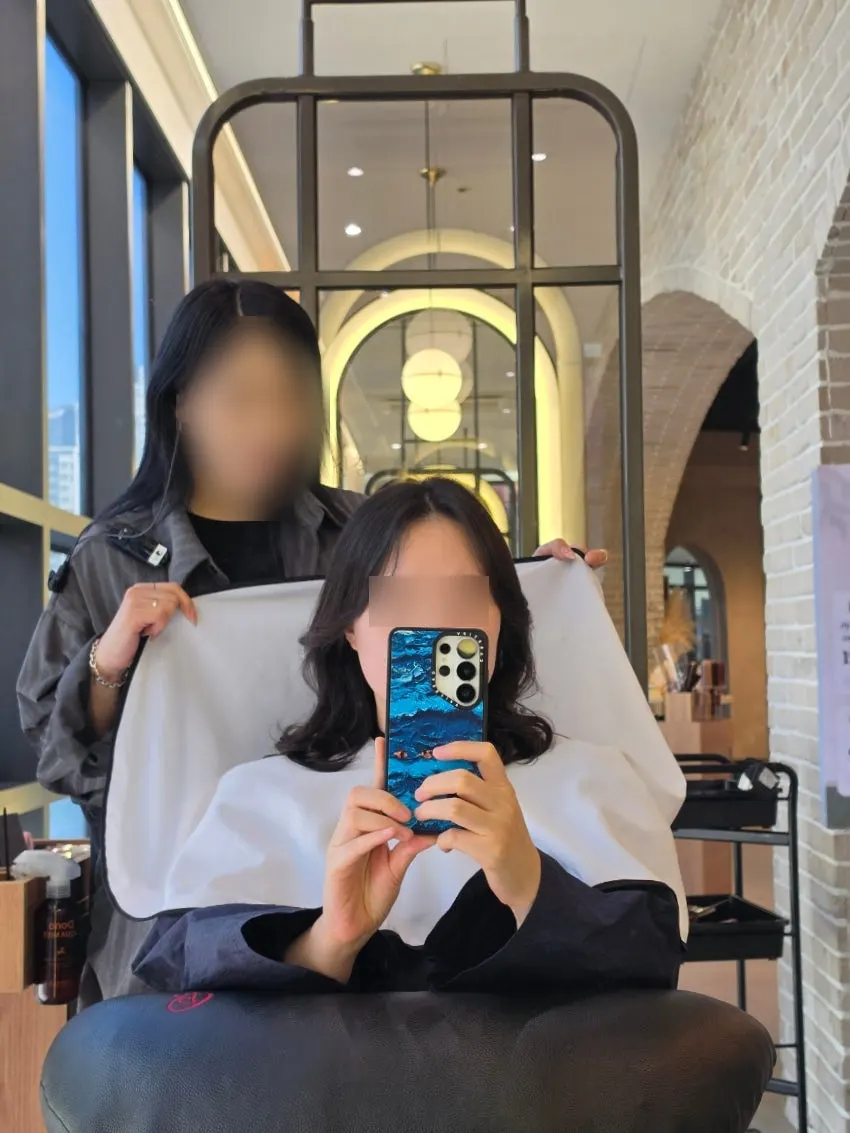 준오헤어 동탄SRT역점 시술 공간 모습