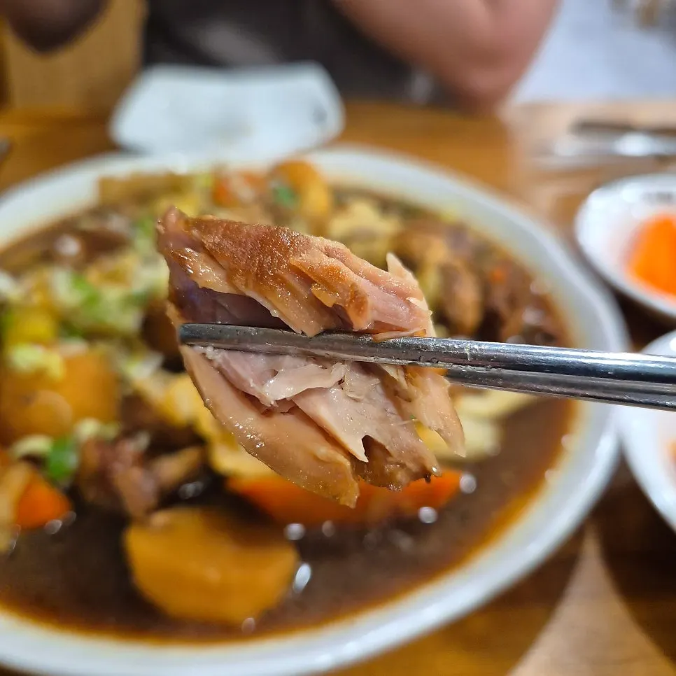 둘이서 먹기 푸짐한 찜닭 한 상