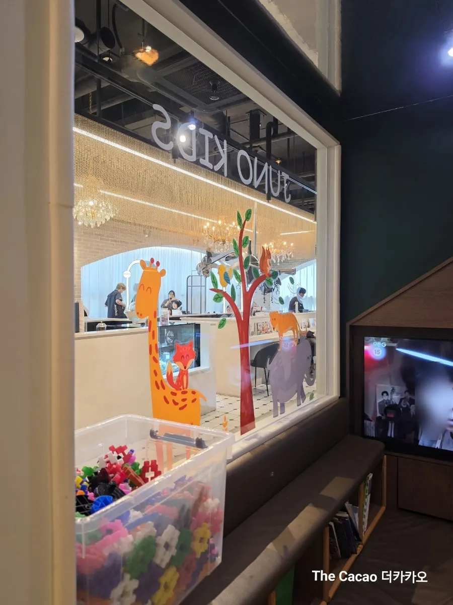 Kids room with a transparent glass wall