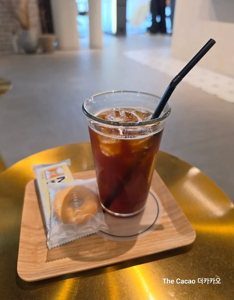 Drinks and snacks provided during the perm treatment