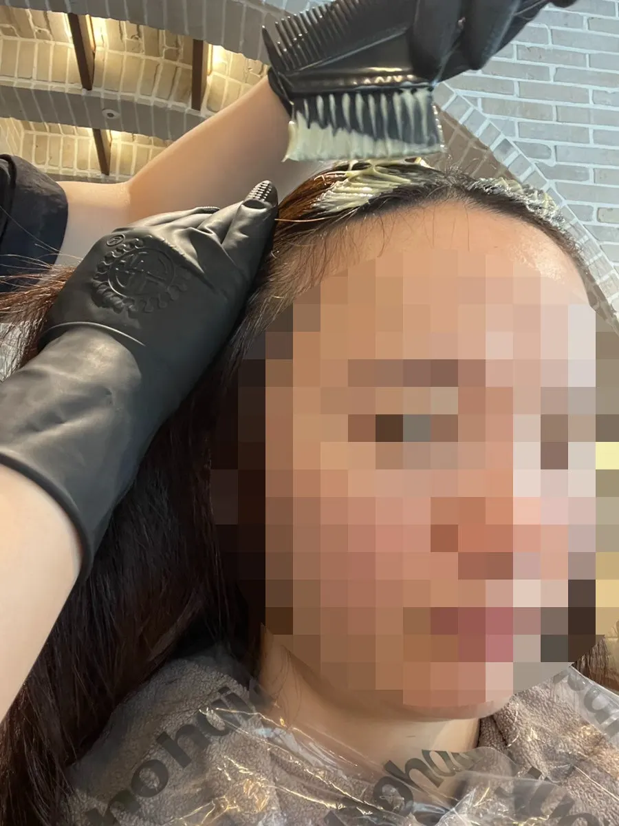 두피 보호제를 바르고 시작한 전체 염색