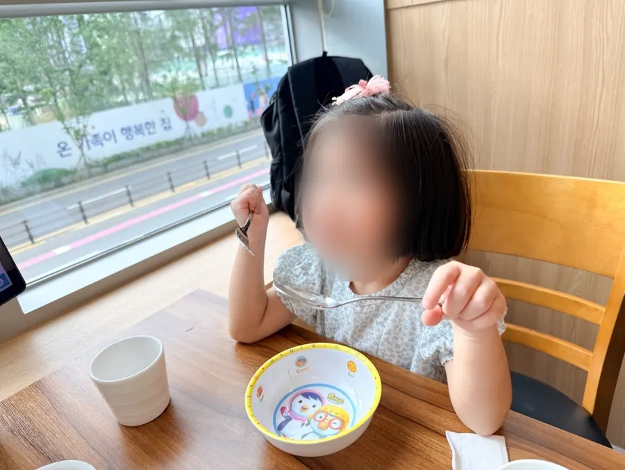 식사를 마친 드림삼계탕 테이블