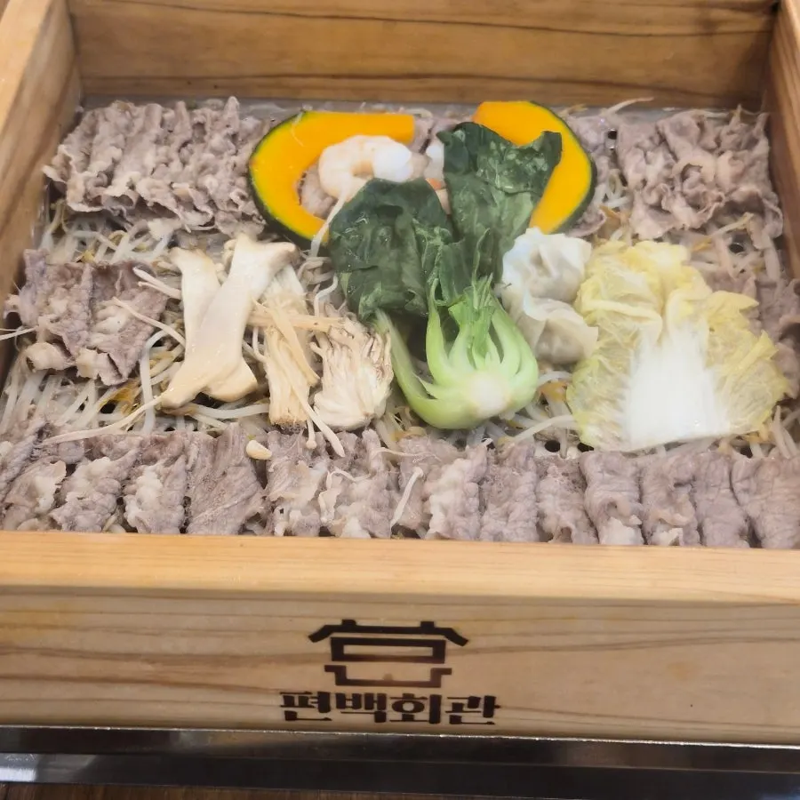 ヒノキ蒸しが蒸し上がるのを待ちながら楽しんだおつまみ