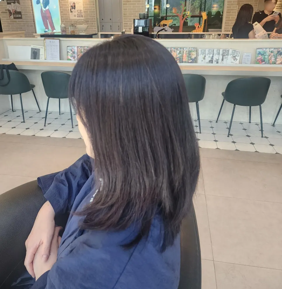 Side and back view of hair after the treatment