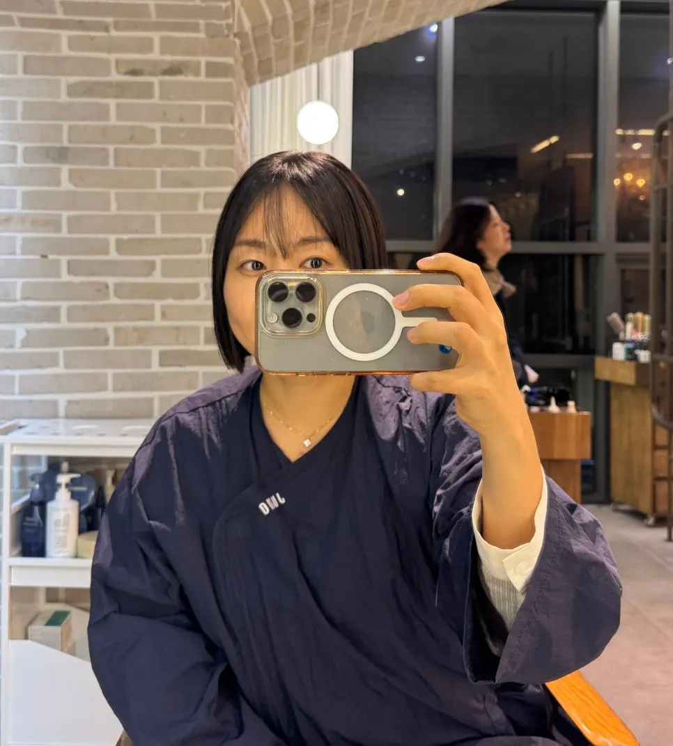 여성스러운 태슬컷 스타일 완성 모습