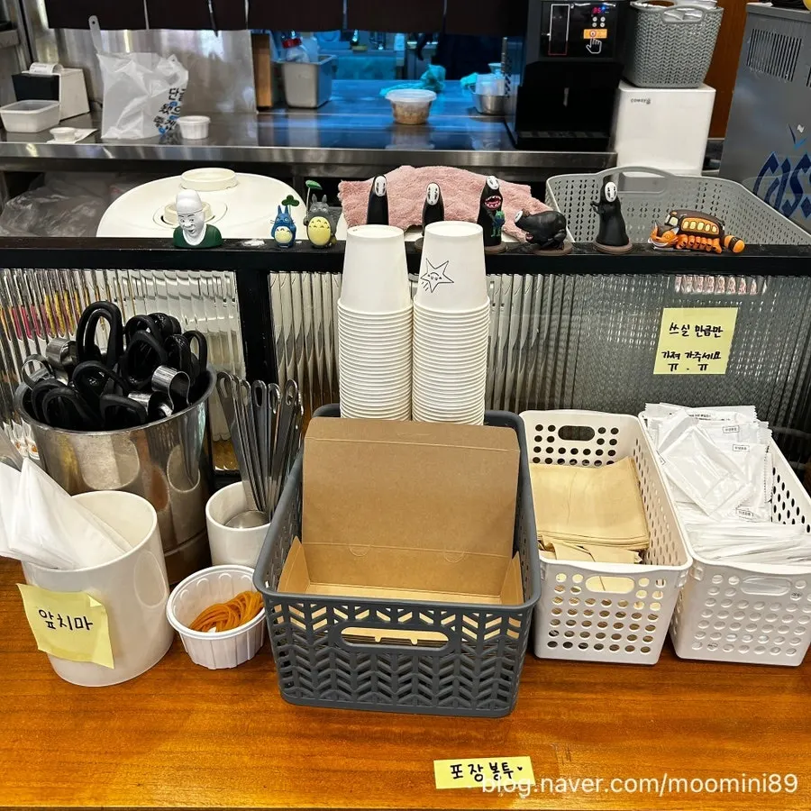 인생돈가스 동탄목동점 정돈된 매장 분위기