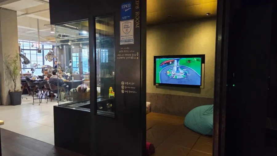 Kids zone set up on one side of the salon
