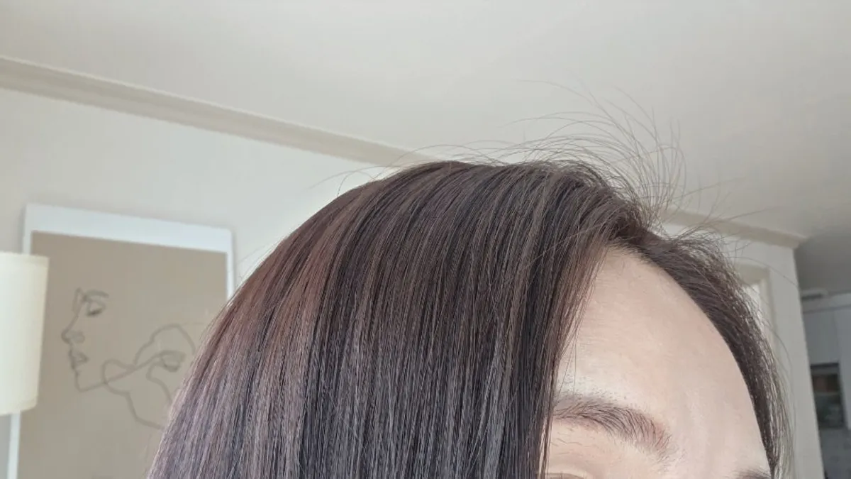 Ash brown hair color with no red undertones