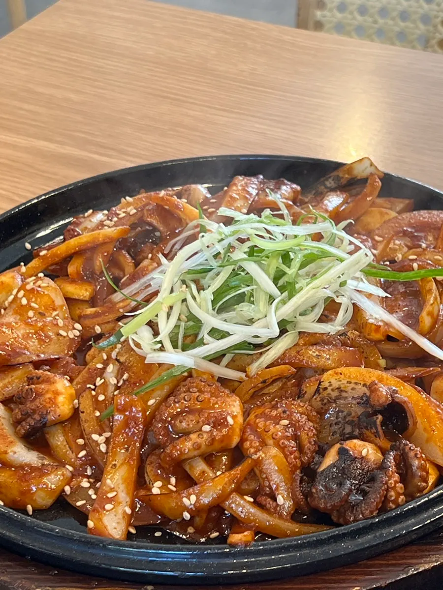 The bok-haemul kalguksu and grilled spicy octopus two-person set