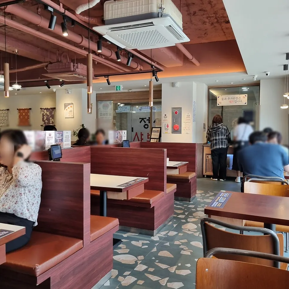 Seating and interior at Dongyang Sotbap Ansan Main Branch