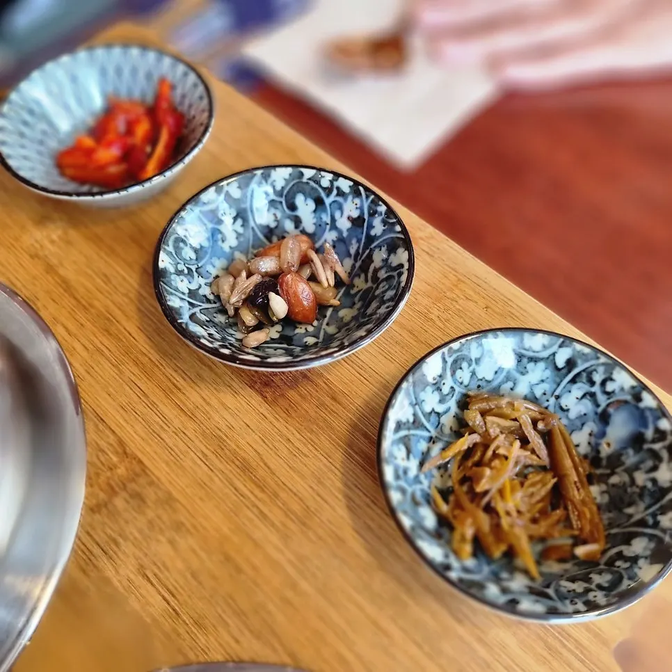 Neatly arranged minari pot rice spread