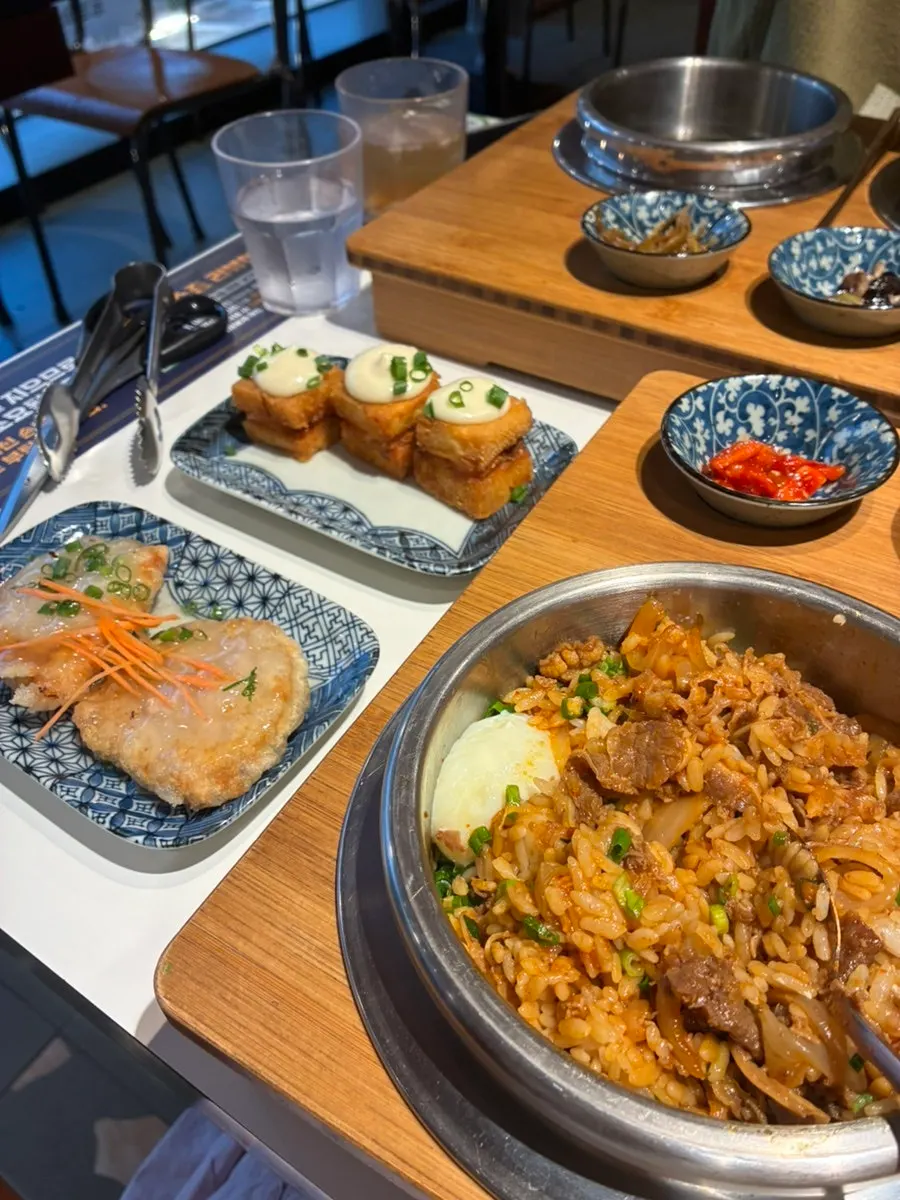 셀프바에서 제조한 따뜻한 누룽지물