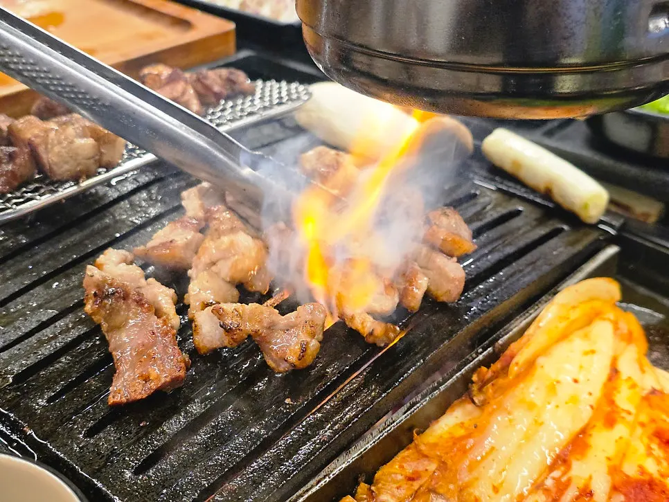 칼집 들어간 생고기 포삼겹
