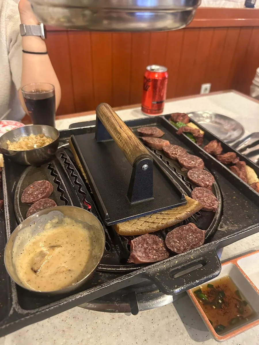 쌈채소와 함께 먹는 마농갈비