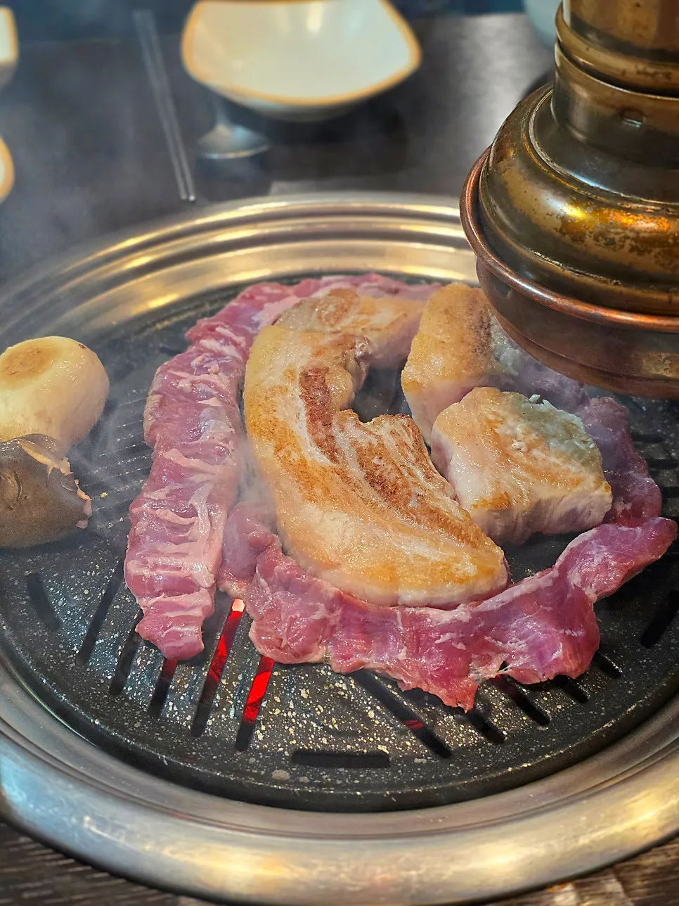Pork belly yang sudah dipanggang awal