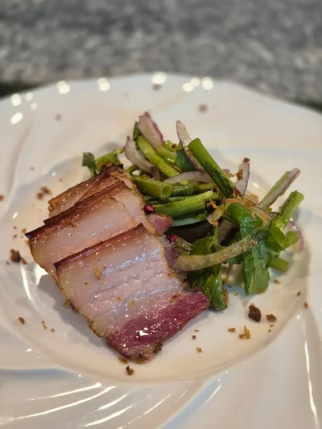 Tenderloin served with sun-dried tomato and sauerkraut