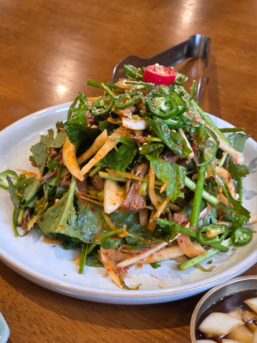 Half plate of doenjang-seasoned hanwoo beef