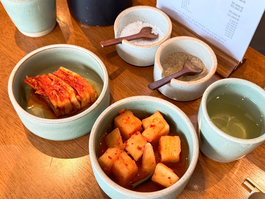 배추김치와 깍두기 밑반찬