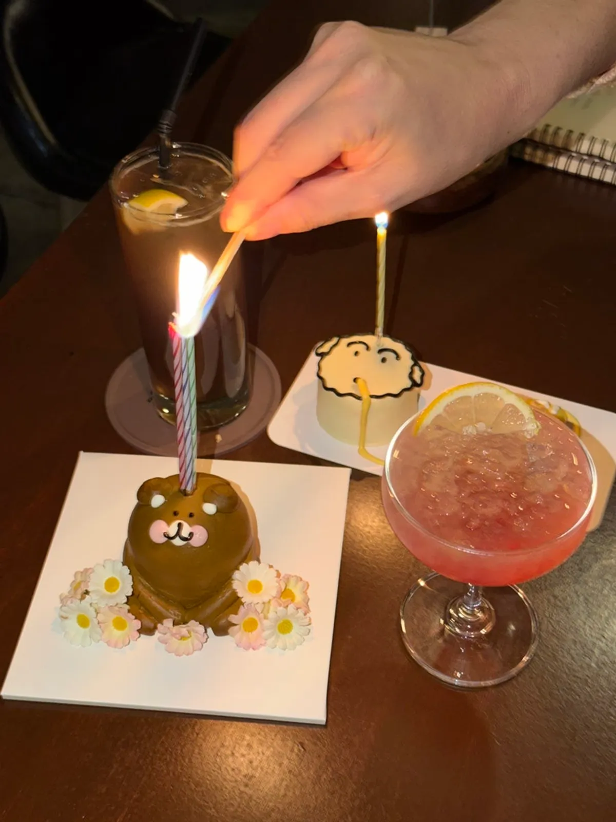 A glass of the signature Yadoran cocktail at Doran Honsul Bar Hongdae Branch