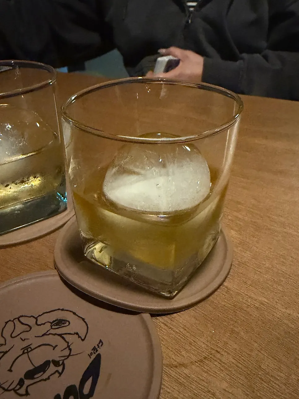 A glass of the signature cocktail Ma-Doranna
