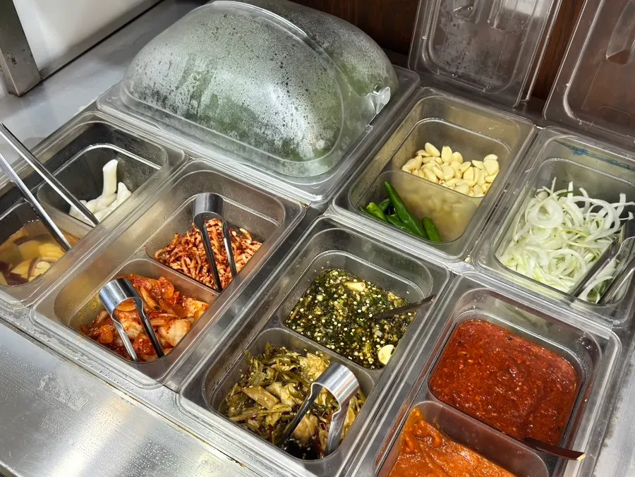 Barra de autoservicio de Dorimgwan para rellenar banchan