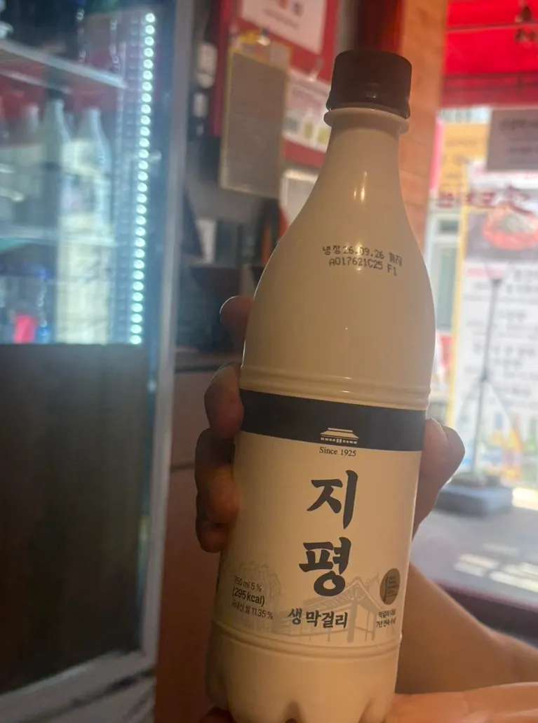 Boneless dakdoritang with a glass of Jipyeong makgeolli