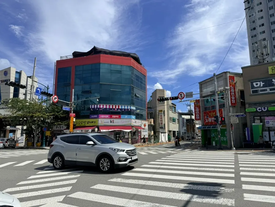 속초 중앙시장 사거리 거리 풍경
