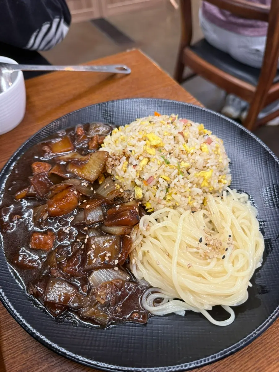도서관뒷집 볶음밥 세트 한 상