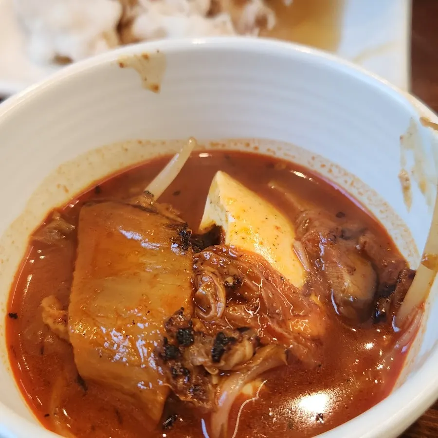 순두부짬뽕밥 국물 한 숟갈