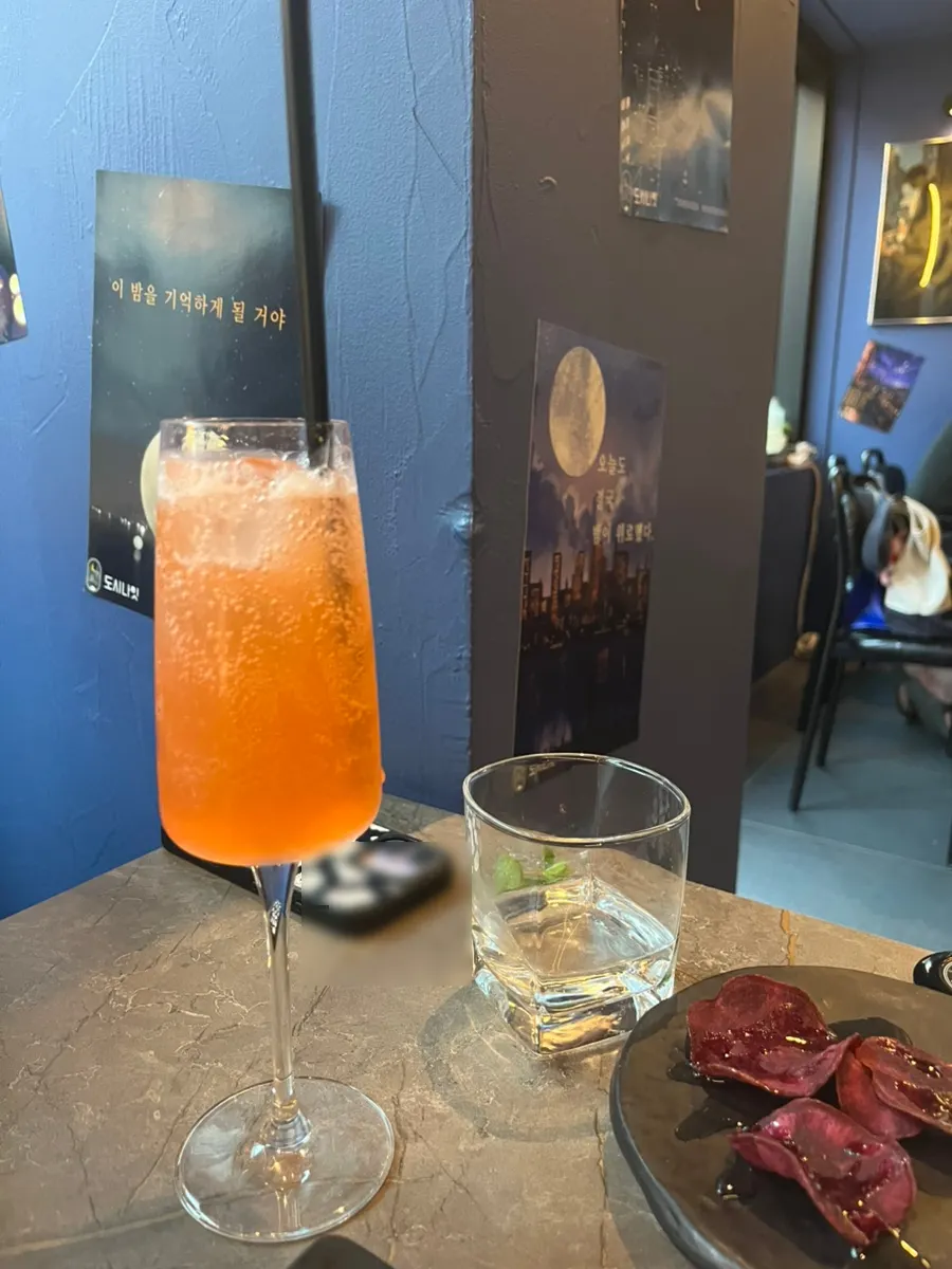 A glass of sweet highball