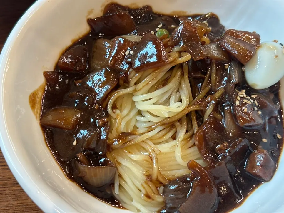 Portion size of the ₩4,000 kids' jjajang