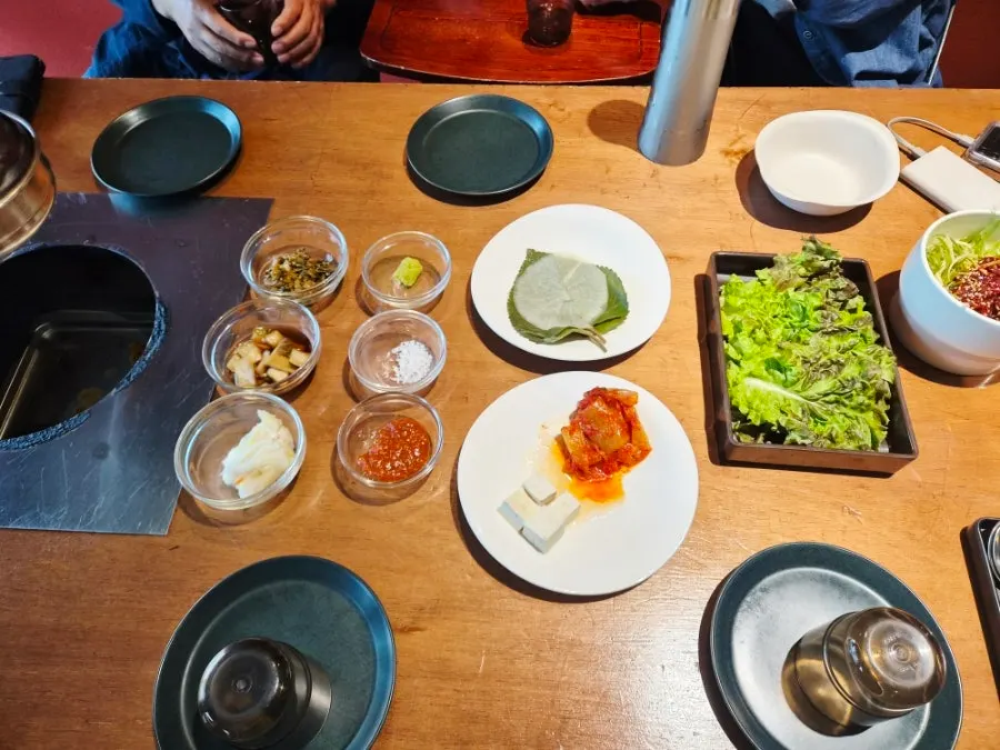 돝 오송 기본 상차림 반찬 구성