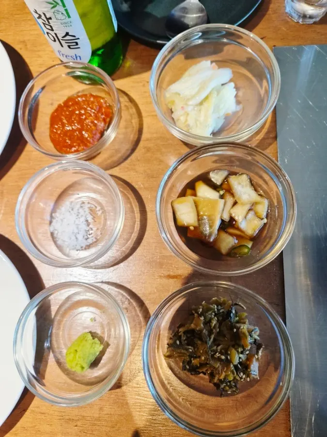돝 오송 두부김치 세로 사진