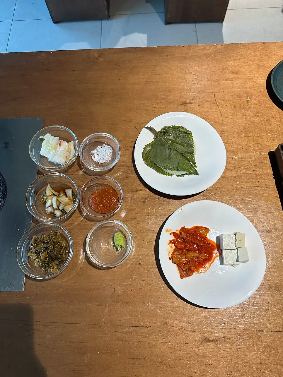 돝 오송 기본 밑반찬 상차림