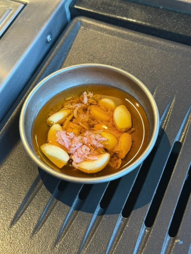 마늘을 넣은 기름장