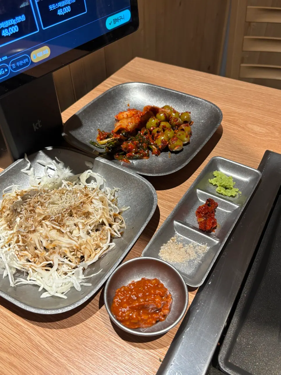 돗돗 밀양본점 기본 상차림