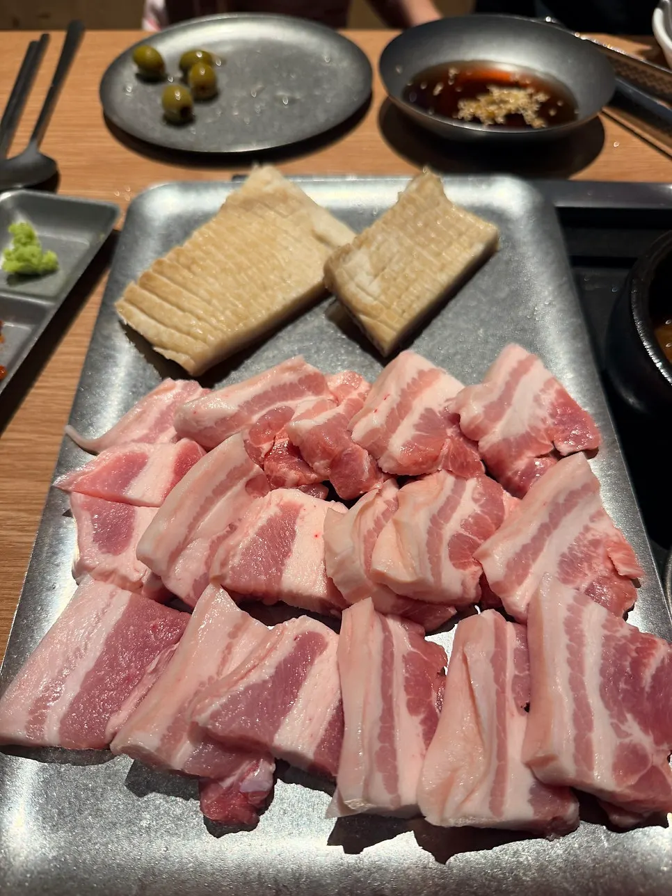Dining hall at Dotdot Milyang Main Branch with a weekend wait