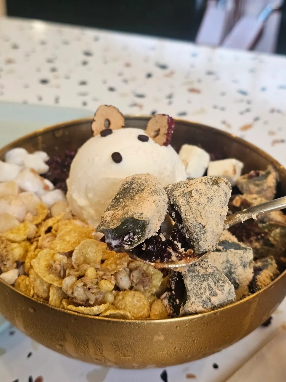 옛날팥빙수 한 숟갈