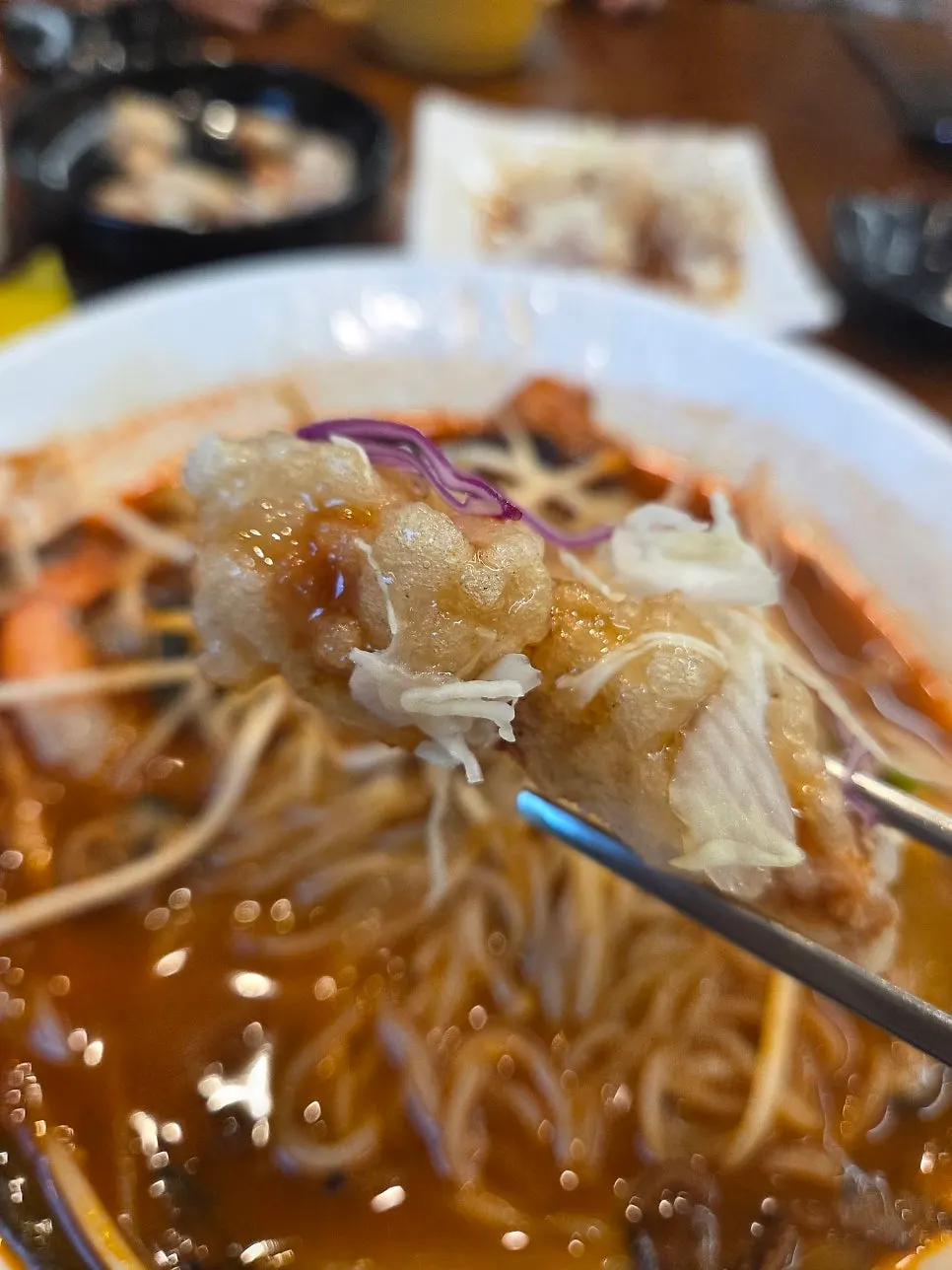 숙주와 해산물이 들어간 짬뽕