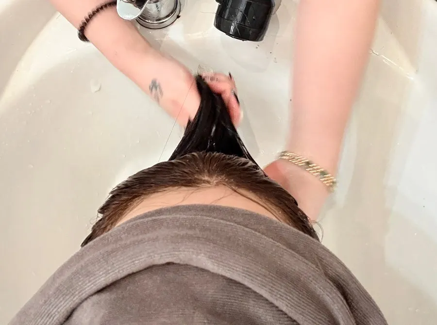 Careful care applied to the hair ends