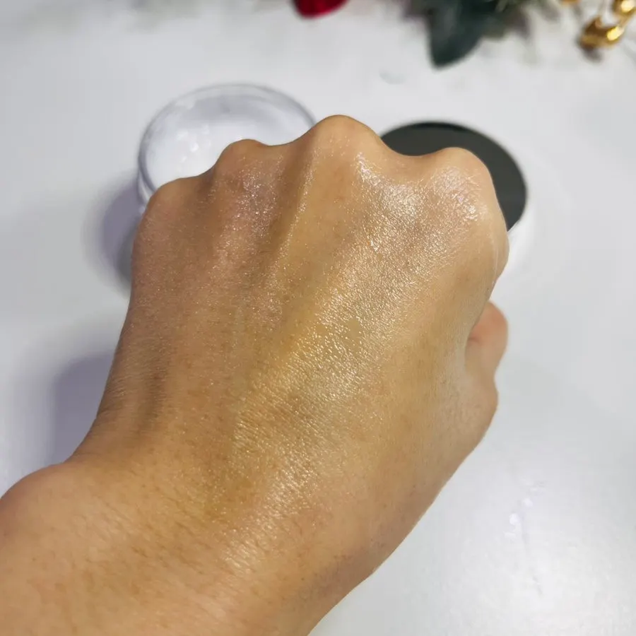 Bouncy texture of the gel cream