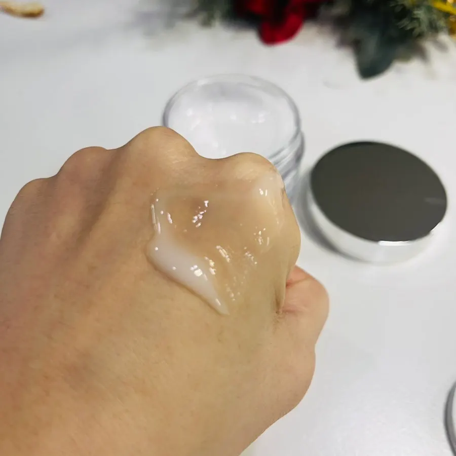 Moisturizing cream product for winter dryness