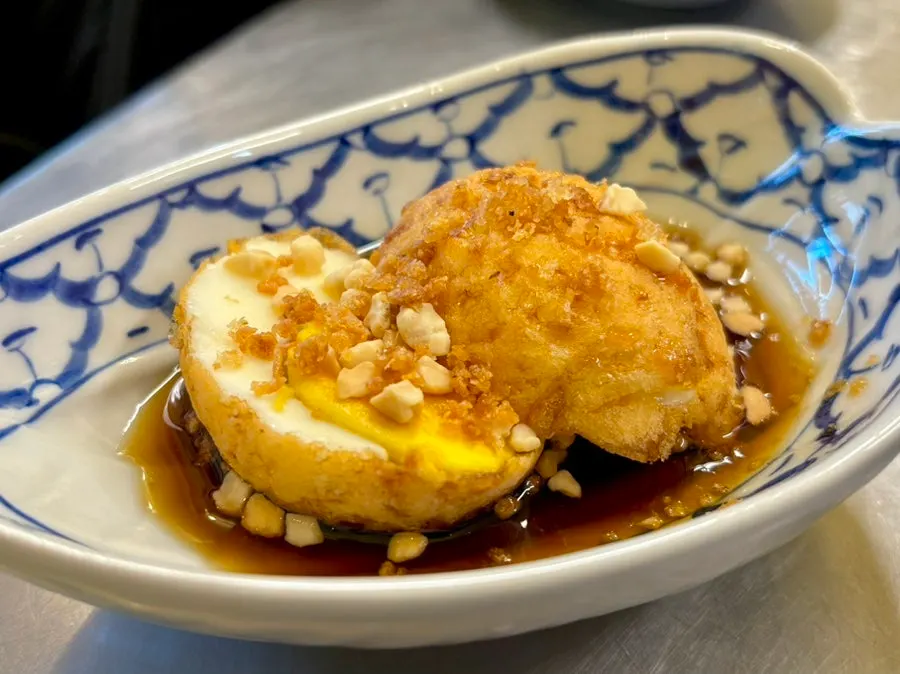 Kai look koei, the Thai-style fried egg dish given for free