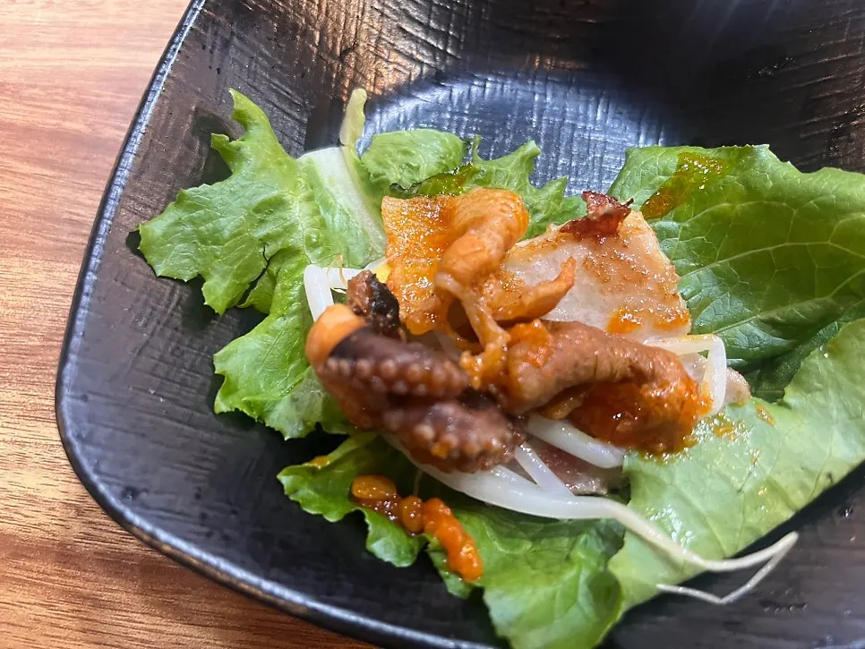 Spicy marinated webfoot octopus and side dishes